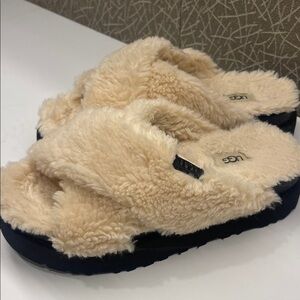 UGG Cream Fluffy Sandals
